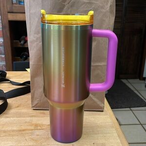 Stanley x Starbucks 40oz Tumbler 2024 Summer Sunset Gradient USED once/No straw
